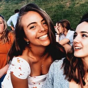 Meet your Posher, Holly